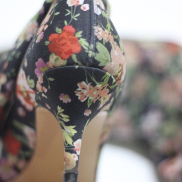 Zara floral print fabric sock ankle spring boots - Picture 3 of 4